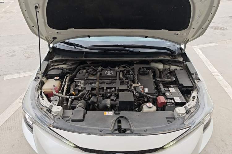 Used Toyota Levin 2019 Dual-Engine 1.8H E-CVT Tech Edition China VI Standard Engine Bay