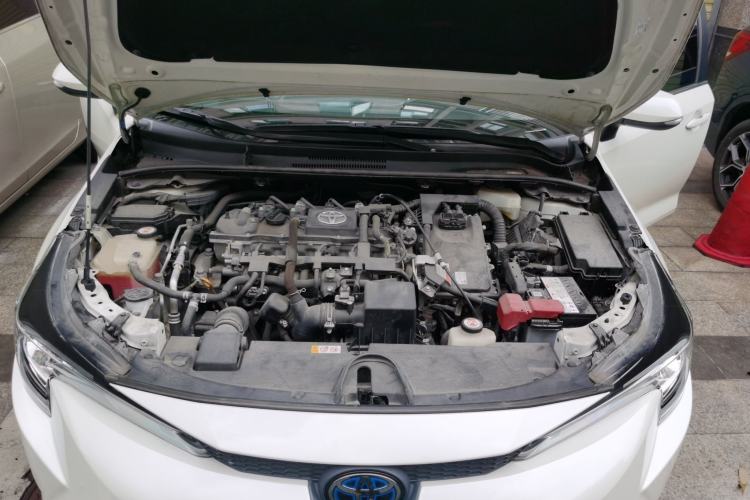 Used Toyota Levin 2019 Dual-Engine 1.8H E-CVT Luxury Edition China VI Standard Engine Bay