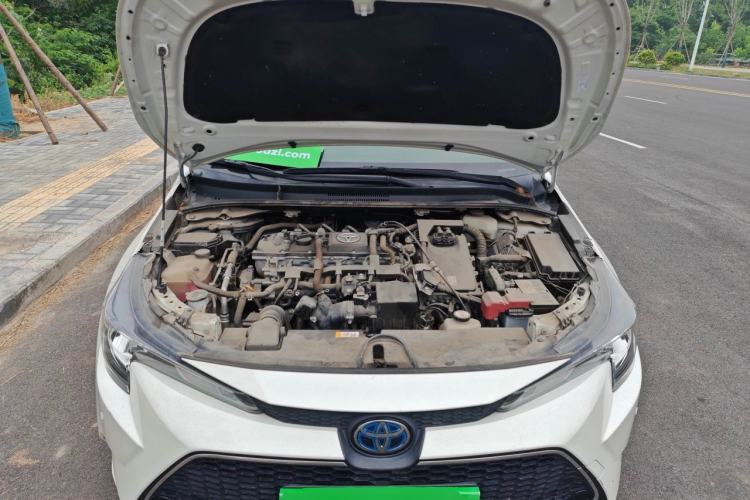 Used Toyota Levin 2019 Dual-Engine 1.8H E-CVT Luxury Edition China VI Standard Engine Bay