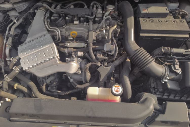 Used Toyota Levin 2019 185T CVT Sport Edition China VI Standard Engine Bay