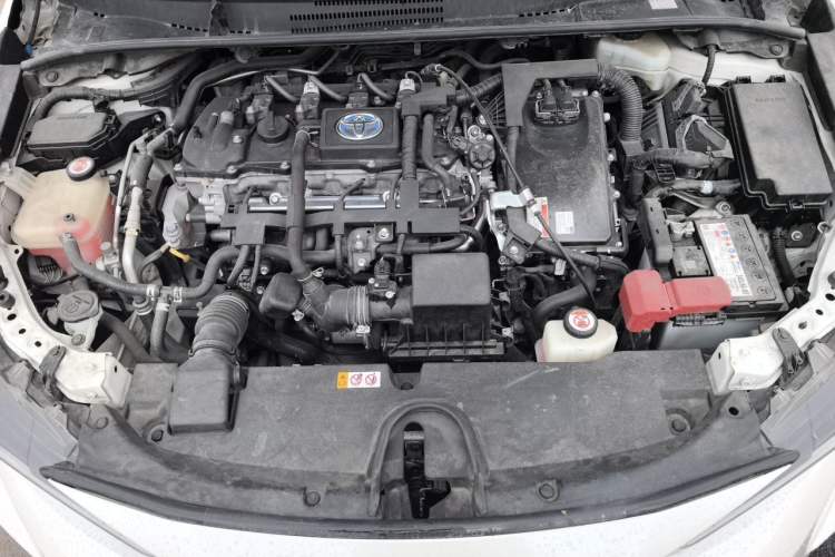 Used Toyota Levin 2019 Dual-Engine 1.8H E-CVT Luxury Edition China VI Standard Engine Bay