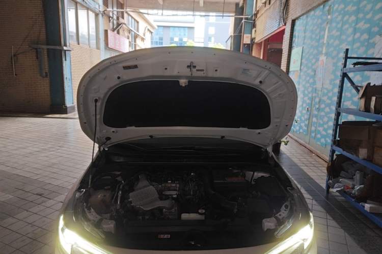 Used Toyota Levin 2019 185T CVT Sport Edition China VI Standard Engine Bay