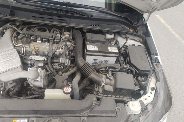 Used Toyota Levin 2019 185T CVT Luxury Edition China VI Standard Engine Bay Left