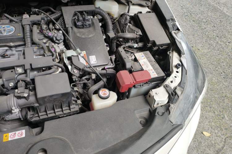 Used Toyota Levin 2019 Dual-Engine 1.8H E-CVT Luxury Edition China VI Standard Engine Bay Left