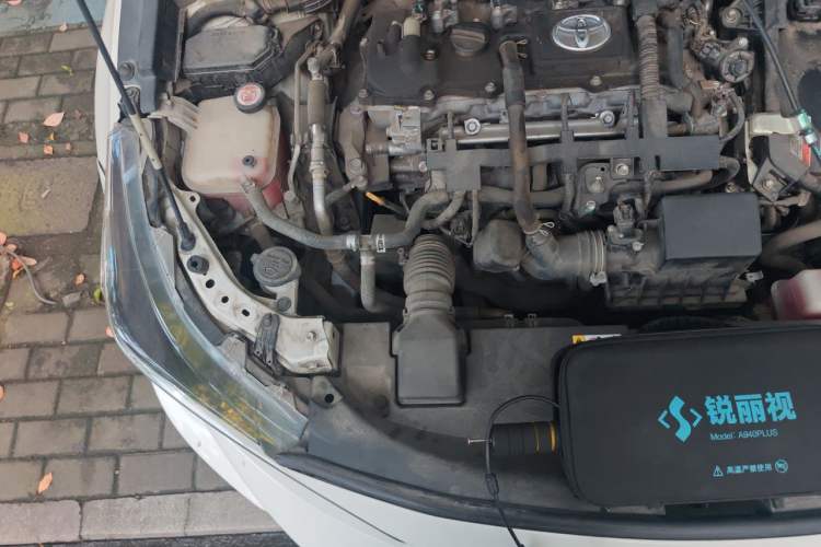 Used Toyota Levin 2019 Dual-Engine 1.8H E-CVT Luxury Edition China VI Standard Engine Bay Right