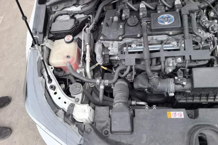 Used Toyota Levin 2019 Dual-Engine 1.8H E-CVT Luxury Edition China VI Standard Engine Bay Right