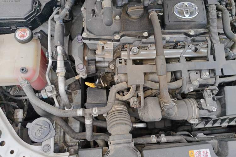 Used Toyota Levin 2019 Dual-Engine 1.8H E-CVT Luxury Edition China VI Standard Engine Bay Right