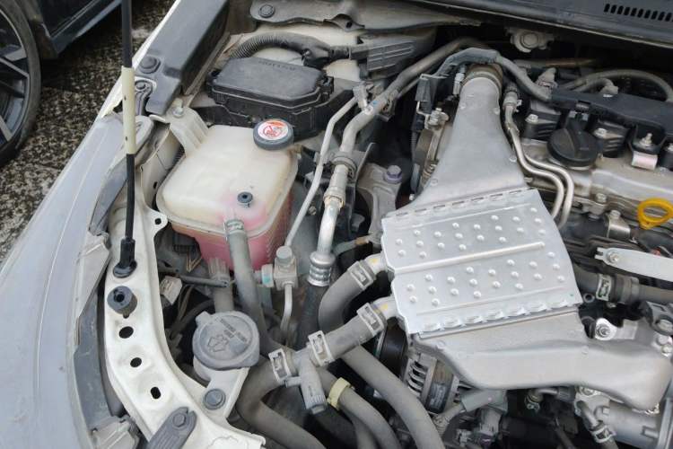 Used Toyota Levin 2019 185T CVT Sport Edition China VI Standard Engine Bay Right