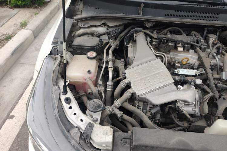 Used Toyota Levin 2019 185T CVT Entry-Level Version China VI Standard Engine Bay Right