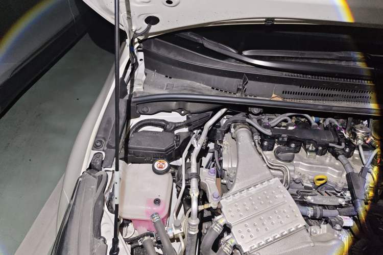 Used Toyota Levin 2019 185T CVT Sport Edition China VI Standard Engine Bay Right