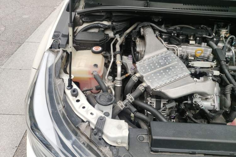 Used Toyota Levin 2019 185T CVT Sport Edition China VI Standard Engine Bay Right