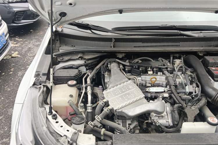 Used Toyota Levin 2019 185T CVT Sport Edition China VI Standard Engine Bay Right