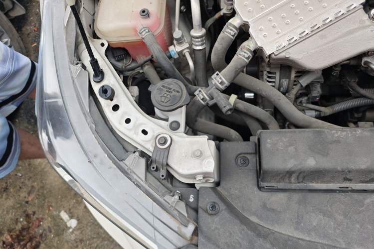 Used Toyota Levin 2019 185T CVT Luxury Edition China VI Standard Engine Bay Right