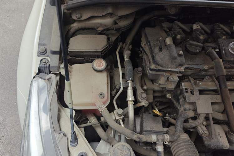 Used Toyota Levin 2019 Dual-Engine 1.8H E-CVT Sport Edition China VI Standard Engine Bay Right