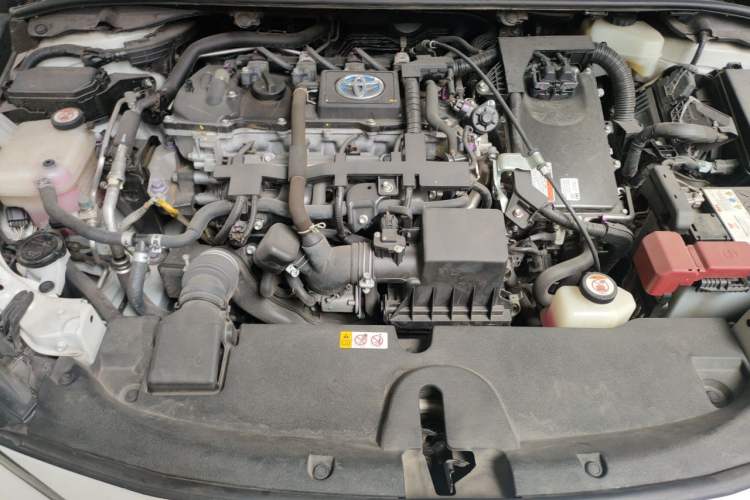 Used Toyota Levin 2019 Dual-Engine 1.8H E-CVT Luxury Edition China VI Standard Engine Bay