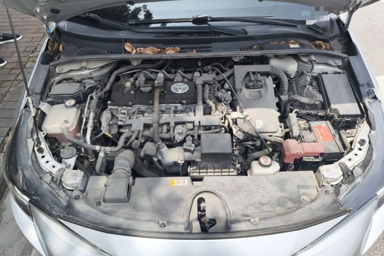 Used Toyota Levin 2019 Dual-Engine 1.8H E-CVT Entry-Level Model China VI Standard Engine Bay