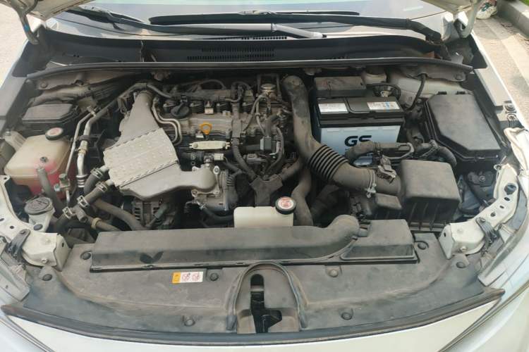 Used Toyota Levin 2019 185T CVT Entry-Level Version China VI Standard Engine Bay