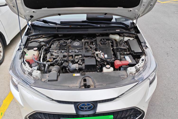Used Toyota Levin 2019 Dual-Engine 1.8H E-CVT Luxury Edition China VI Standard Engine Bay