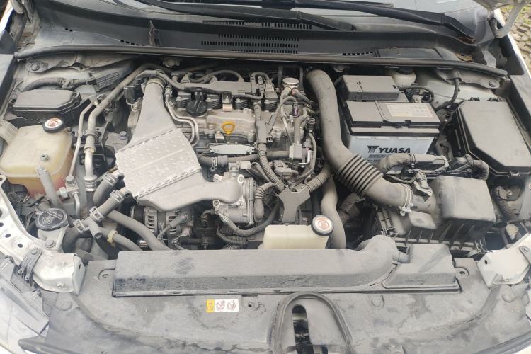 Used Toyota Levin 2019 185T CVT Luxury Edition China VI Standard Engine Bay