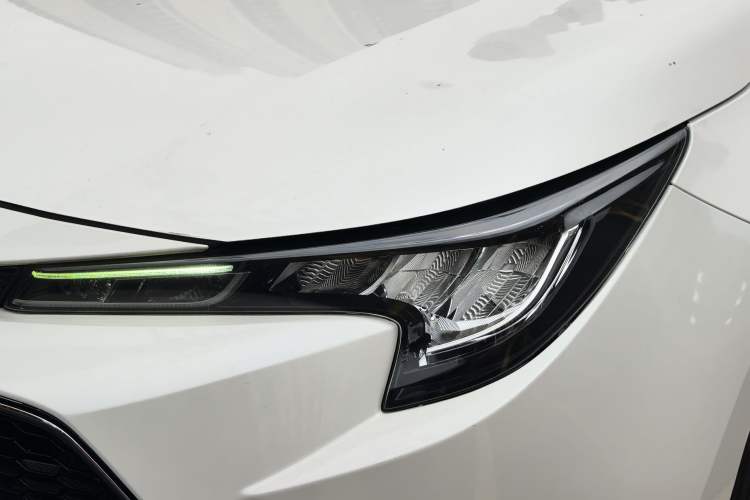 Used Toyota Levin 2019 Dual-Engine 1.8H E-CVT Luxury Edition China VI Standard Exterior 5