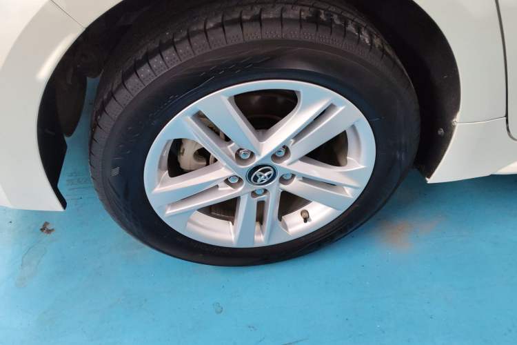 Used Toyota Levin 2019 185T CVT Luxury Edition China VI Standard Exterior 5