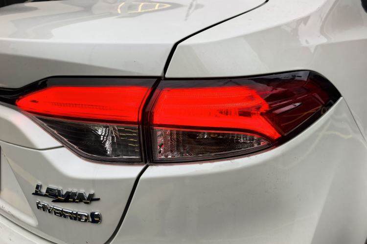 Used Toyota Levin 2019 Dual-Engine 1.8H E-CVT Luxury Edition China VI Standard Exterior 6
