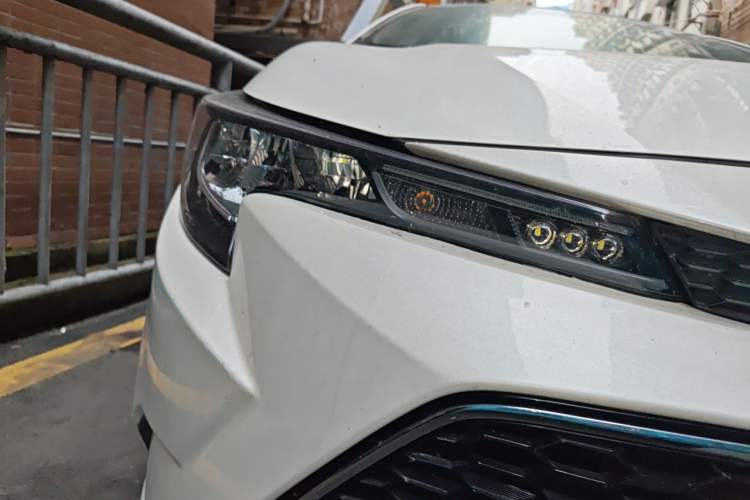 Used Toyota Levin 2019 185T CVT Luxury Edition China VI Standard Exterior 6