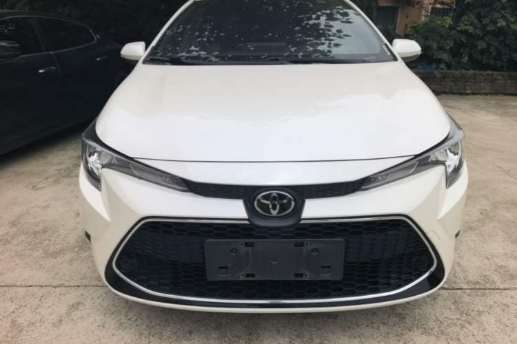 Used Toyota Levin 2019 185T CVT Luxury Edition China VI Standard Front