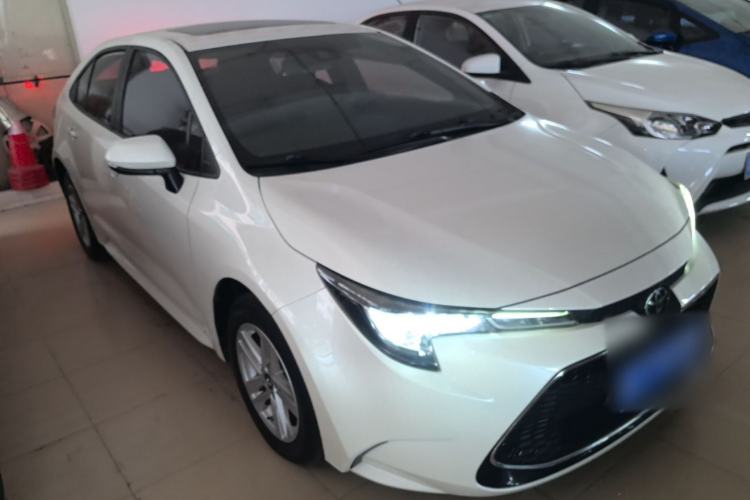 Used Toyota Levin 2019 185T CVT Luxury Edition China VI Standard Front Right 45 Deg