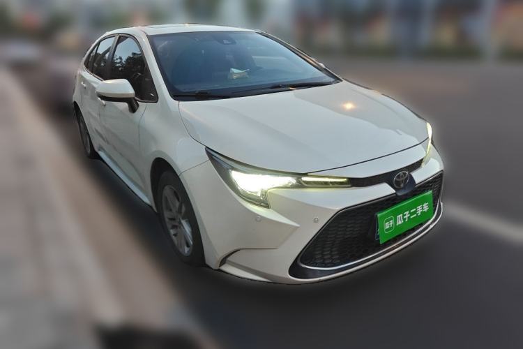 Used Toyota Levin 2019 185T CVT Luxury Edition China VI Standard Front Right 45 Deg