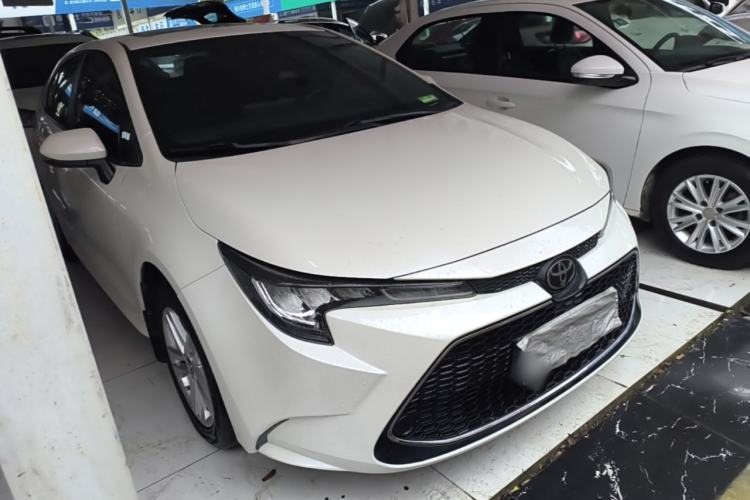 Used Toyota Levin 2019 185T CVT Luxury Edition China VI Standard Front Right 45 Deg