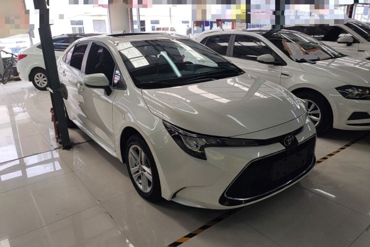 Used Toyota Levin 2019 185T CVT Luxury Edition China VI Standard Front Right 45 Deg