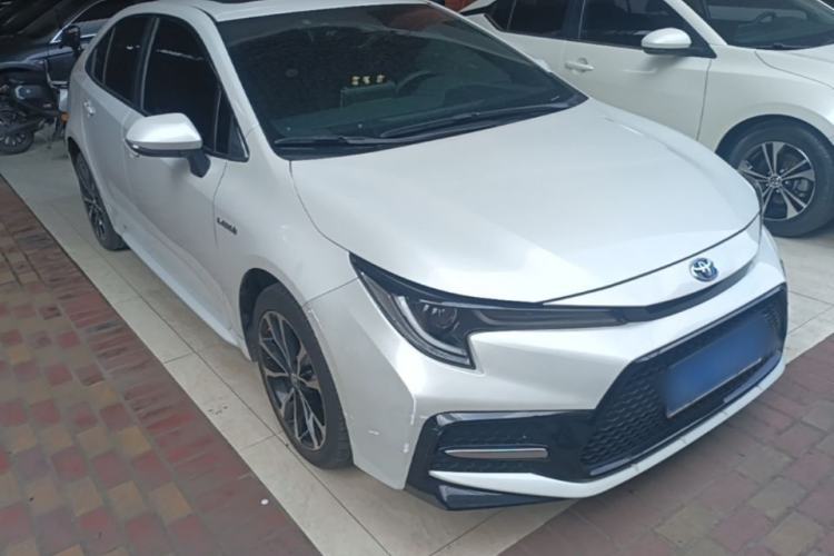 Used Toyota Levin 2019 Dual-Engine 1.8H E-CVT Sport Edition China VI Standard Front Right 45 Deg