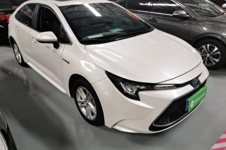 Used Toyota Levin 2019 Dual-Engine 1.8H E-CVT Luxury Edition China VI Standard Front Right 45 Deg