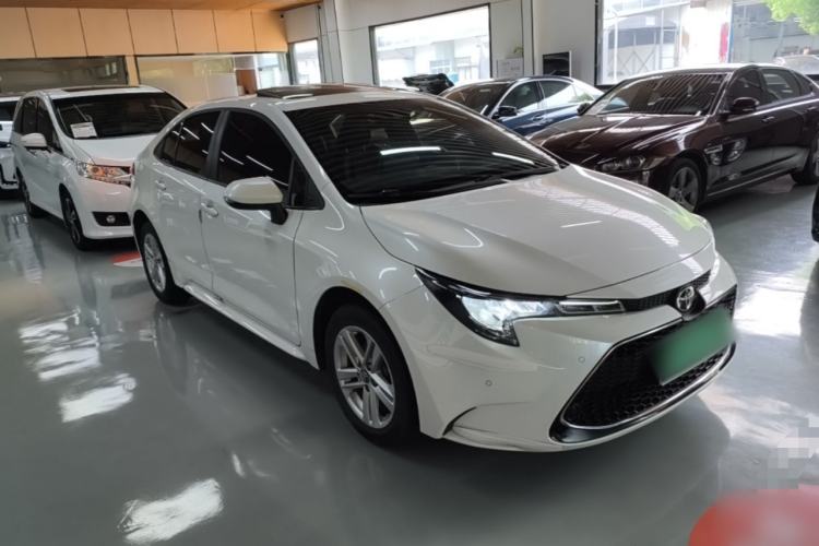 Used Toyota Levin 2019 185T CVT Luxury Edition China VI Standard Front Right 45 Deg