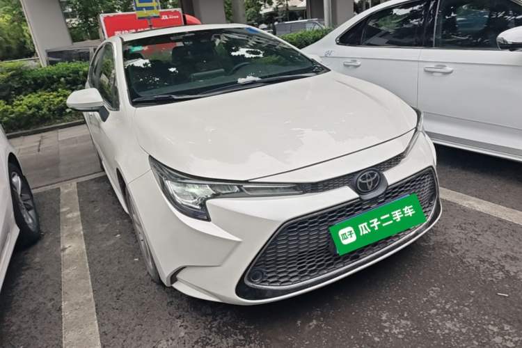 Used Toyota Levin 2019 185T CVT Luxury Edition China VI Standard Front Right 45 Deg