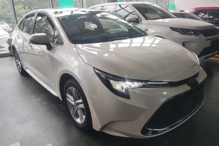 Used Toyota Levin 2019 185T CVT Luxury Edition China VI Standard Front Right 45 Deg
