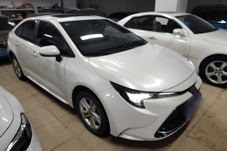 Used Toyota Levin 2019 185T CVT Luxury Edition China VI Standard Front Right 45 Deg