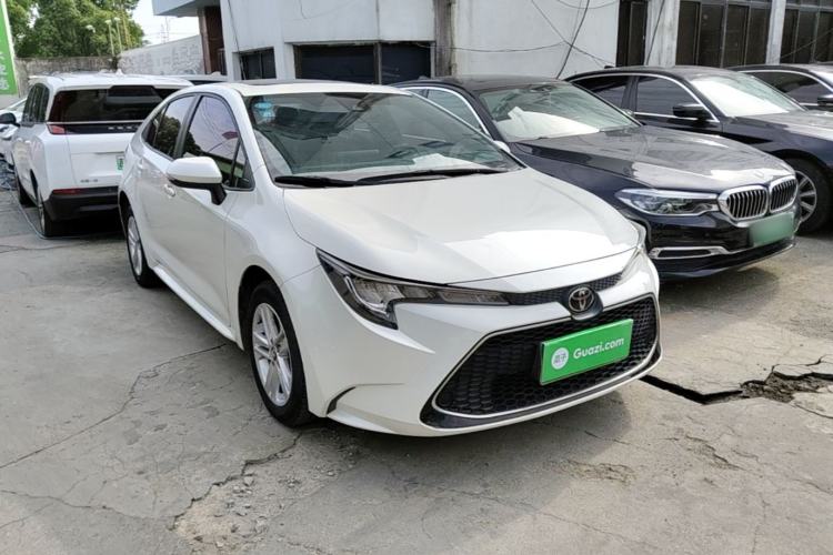 Used Toyota Levin 2019 185T CVT Luxury Edition China VI Standard Front Right 45 Deg