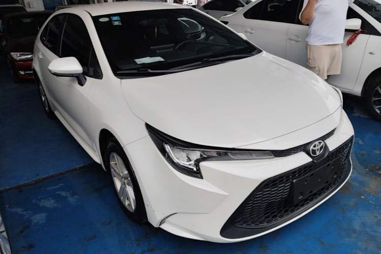 Used Toyota Levin 2019 185T CVT Entry-Level Version China VI Standard Front Right 45 Deg