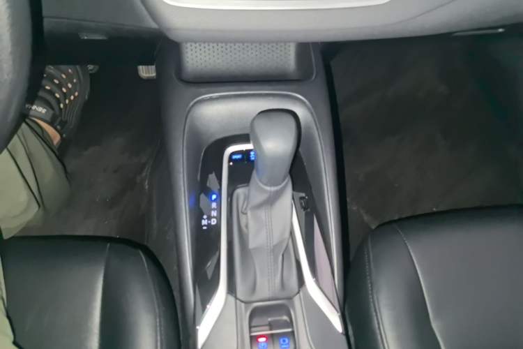 Used Toyota Levin 2019 185T CVT Luxury Edition China VI Standard Gear Lever