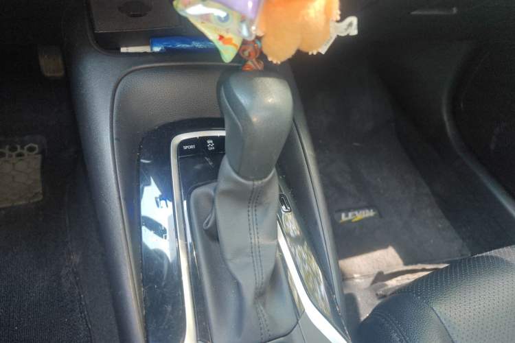 Used Toyota Levin 2019 185T CVT Luxury Edition China VI Standard Gear Lever