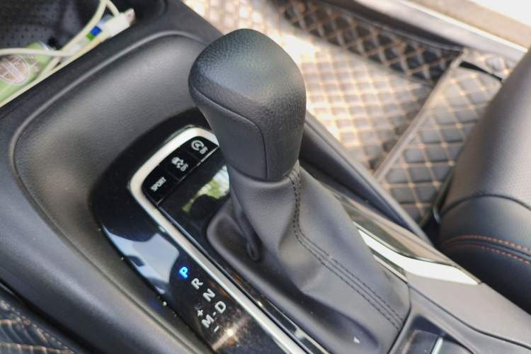 Used Toyota Levin 2019 185T CVT Luxury Edition China VI Standard Gear Lever