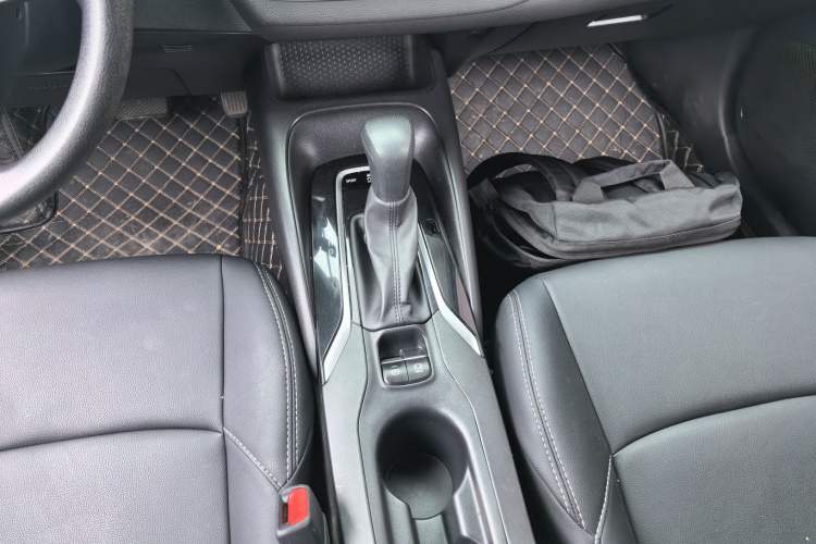 Used Toyota Levin 2019 185T CVT Luxury Edition China VI Standard Gear Lever