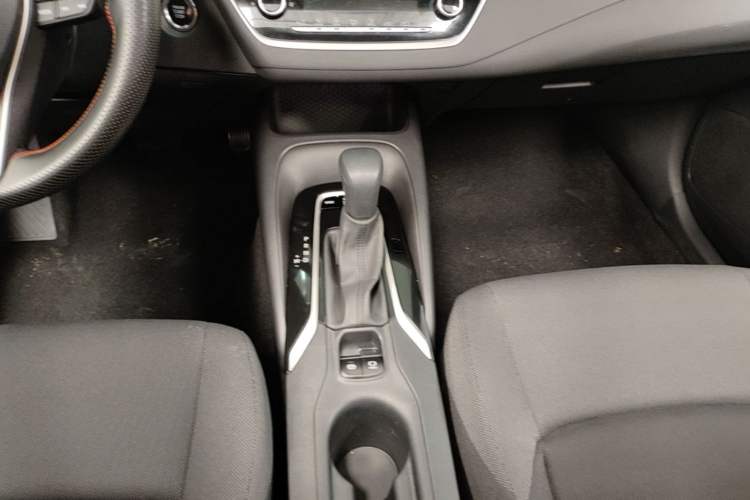 Used Toyota Levin 2019 185T CVT Luxury Edition China VI Standard Gear Lever