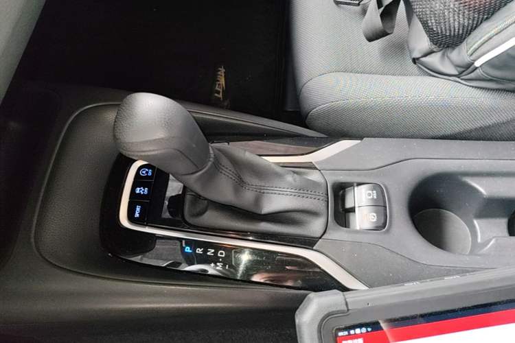 Used Toyota Levin 2019 185T CVT Luxury Edition China VI Standard Gear Lever