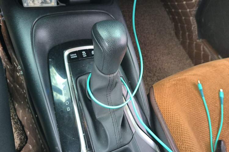 Used Toyota Levin 2019 Dual-Engine 1.8H E-CVT Luxury Edition China VI Standard Gear Lever