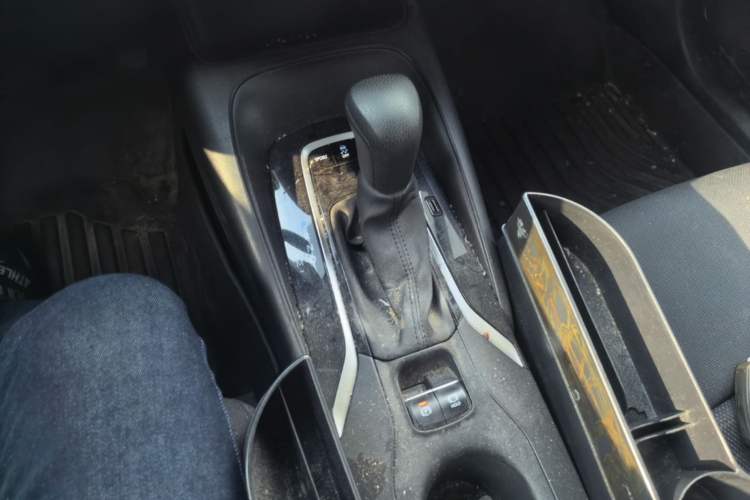 Used Toyota Levin 2019 185T CVT Sport Edition China VI Standard Gear Lever