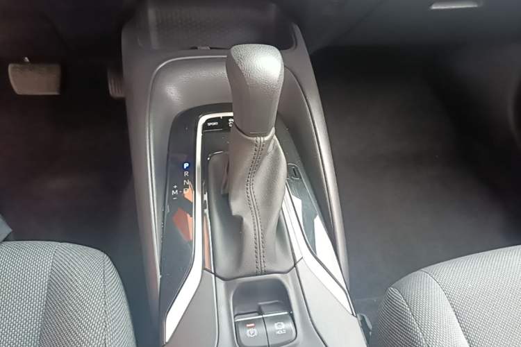 Used Toyota Levin 2019 185T CVT Luxury Edition China VI Standard Gear Lever
