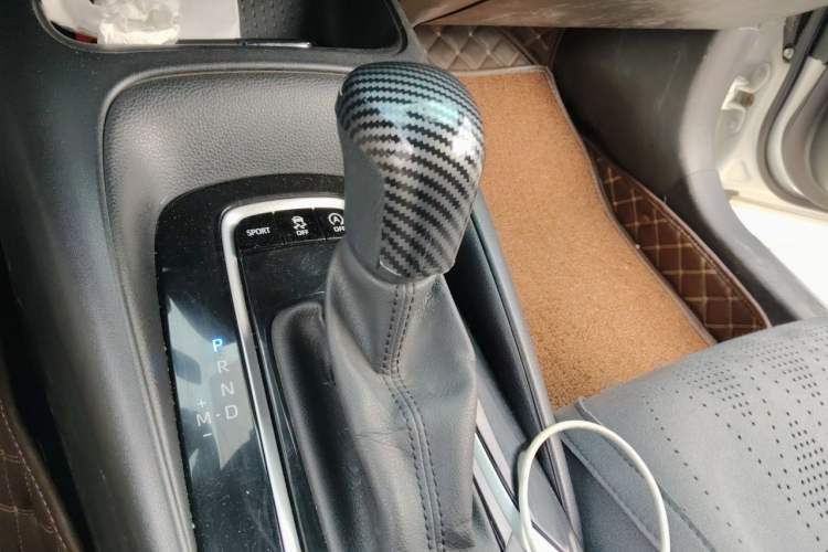 Used Toyota Levin 2019 185T CVT Luxury Edition China VI Standard Gear Lever
